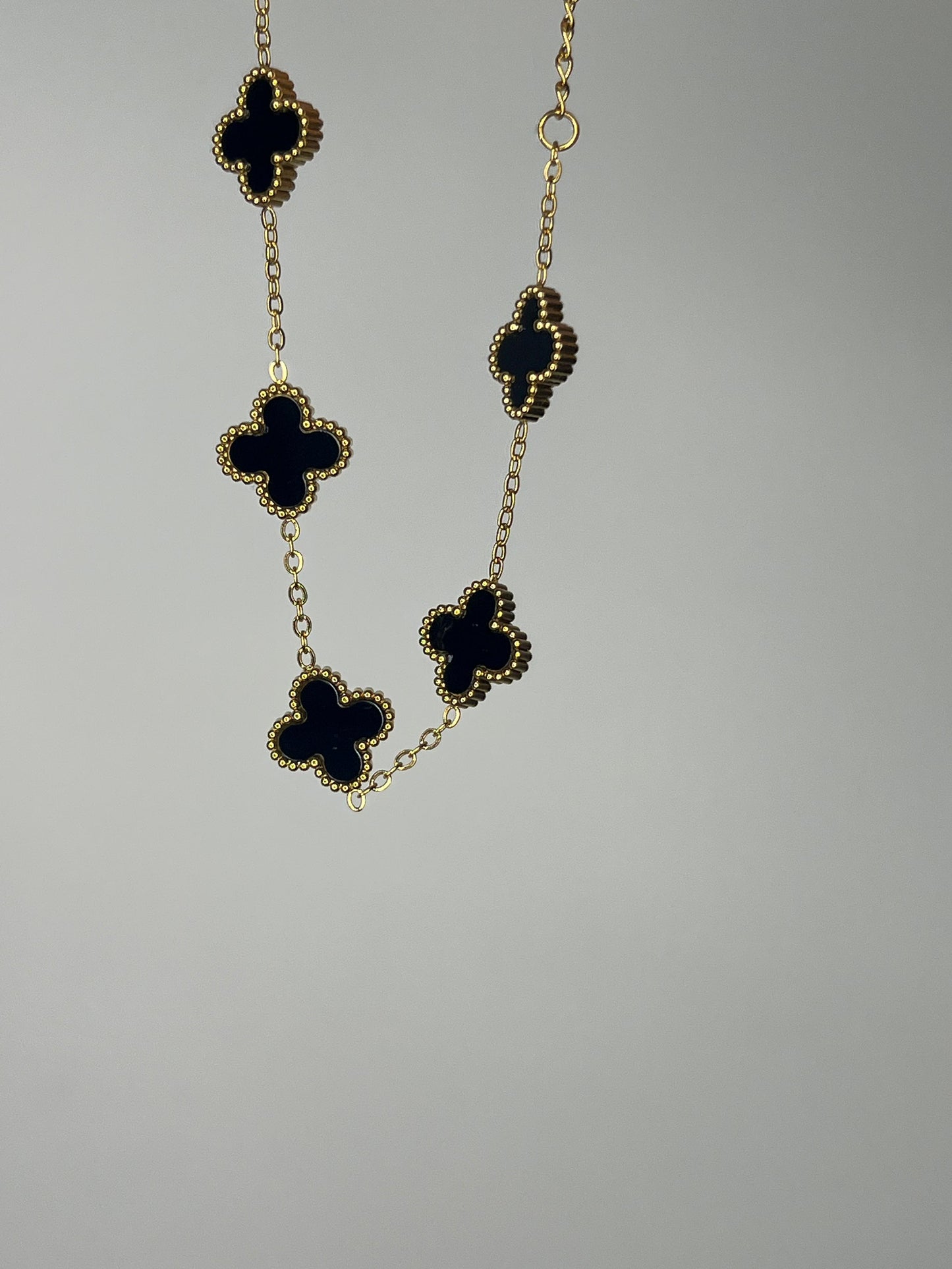 Clove - Black